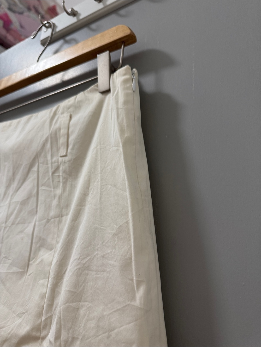Prada Made in Italy Women's Cream A-Line Skirt - Picture 4 of 11